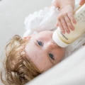 Antykolkowa Butelka dla Niemowlaka Classic Ivory  PPSU 300 ml Mombella 009