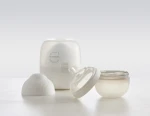 Mombella Butelka Antykolkowa dla Noworodka Breast Shape Ivory Silikonowa 120 ml mood 001.png