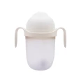 Mombella Butelka Antykolkowa dla Noworodka Breast Shape Ivory Silikonowa 300 ml mood 002.jpg
